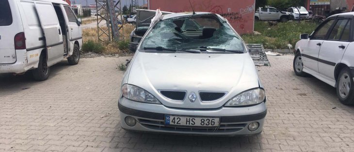 Konya’da 81 yaşındaki sürücünün kullandığı otomobil devrildi