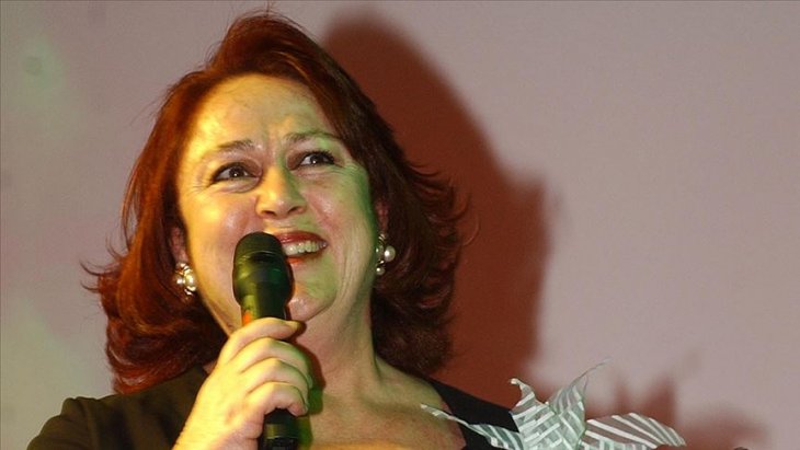 Oyuncu Ayşegül Atik toprağa verildi