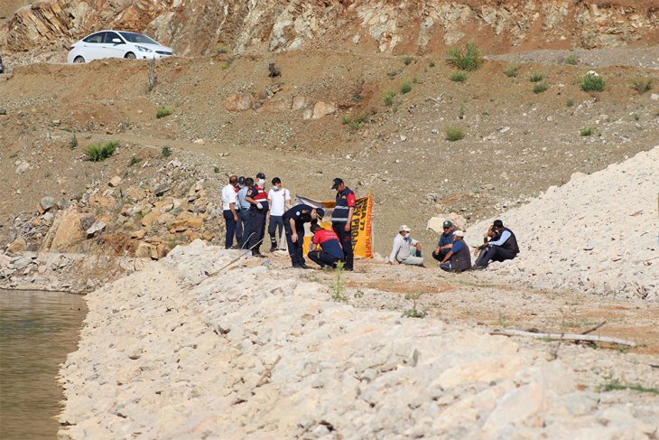 Gölet kenarında yapılan piknik faciayla son buldu: 2 ölü