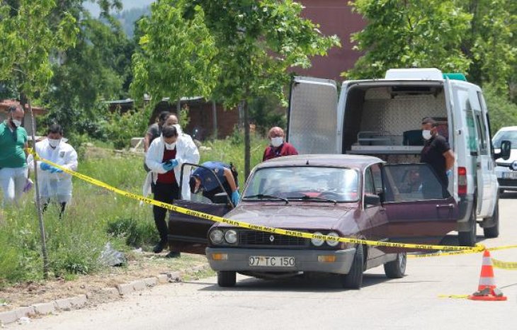 Otomobilde ölü bulunmuştu! Ensesinden vurulmuş