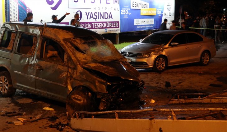 Feci kazada ortalık savaş alanına döndü: 2 ölü, 5 yaralı