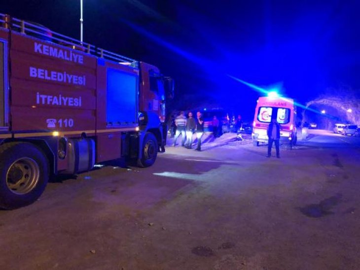Minibüs nehre düştü: 4 ölü, 3 yaralı, 1 kayıp!