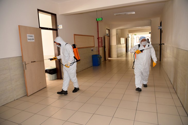 Selçuklu'da LGS öncesi okullar dezenfekte edildi