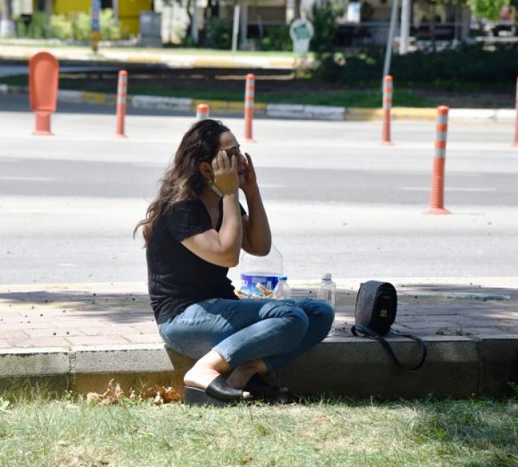 Kaza yapan kadın doktora hırsız şoku