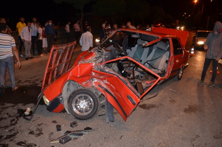 İkiye bölünen araçtan burnu bile kanamadan çıktı
