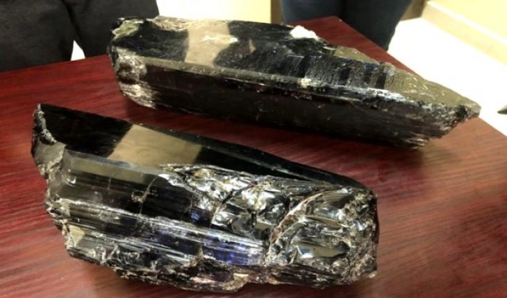 Bulduğu iki taşla bir gecede milyoner oldu