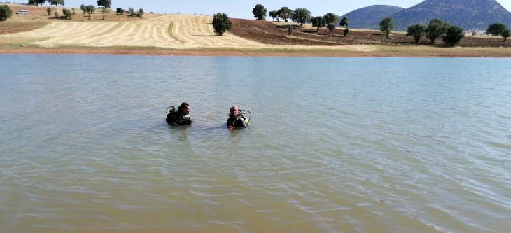 Konya’da serinlemek için gölete giren genç boğuldu