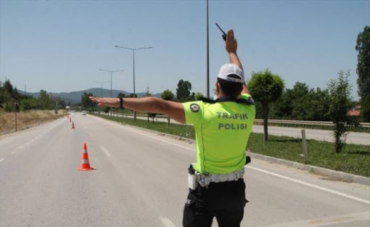 Konya'da çevreyi rahatsız eden sürücülere ceza yağdı: 187 bin lira ceza
