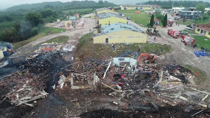 Havai fişek fabrikasındaki patlamayla ilgili soruşturma başlatıldı