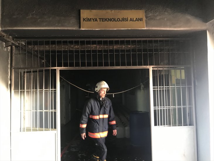 Bakan Selçuk'tan patlamada yaralanan öğretmenlere acil şifa dileği