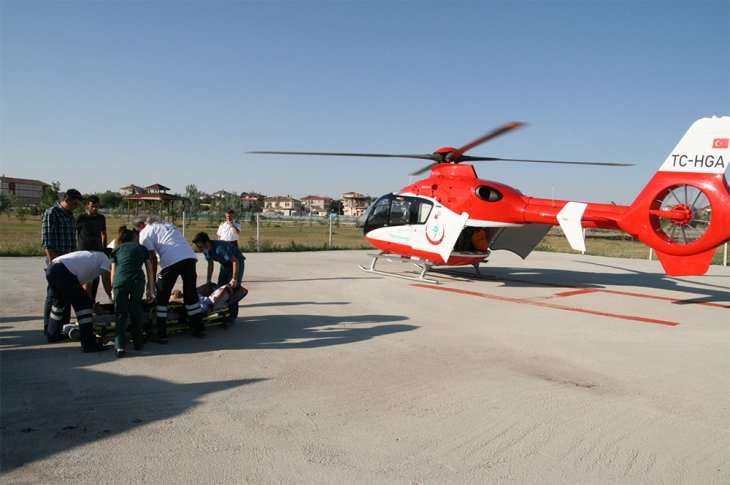 Konya'da kalp krizi geçiren tarım işçisi için ambulans helikopter havalandı