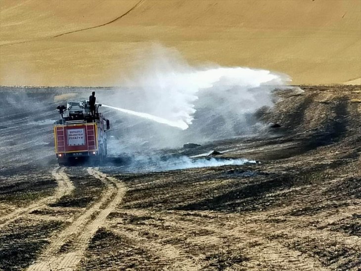 150 dönüm hububat ekili alan yandı