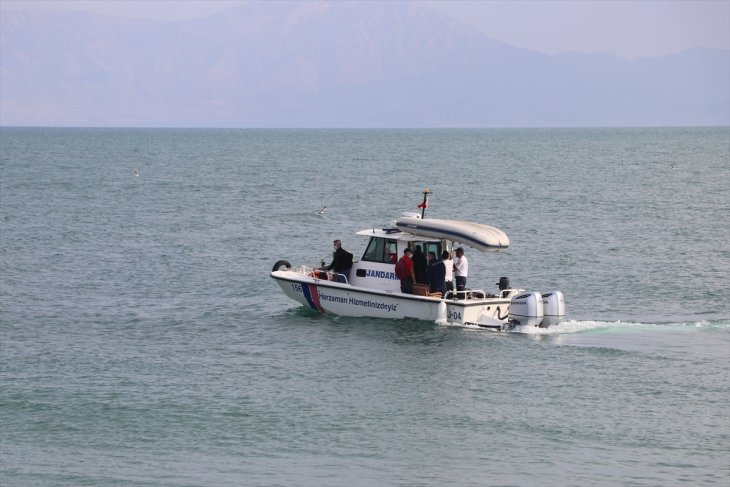 Van Gölü'nde 3 ceset daha bulundu