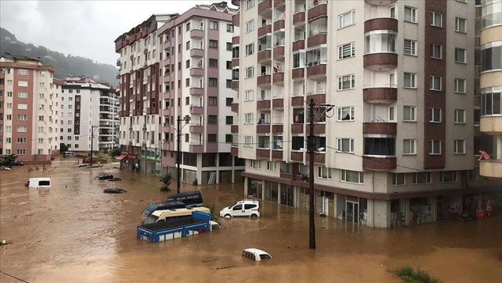 Rize'de şiddetli yağış nedeniyle dere taştı! Bakan Soylu bölgeye gidiyor