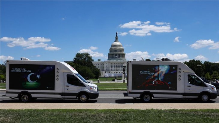 Vans, planes spread US awareness of coup bid in Turkey