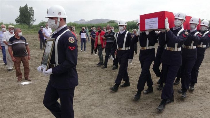 Diyarbakır şehidimiz son yolculuğuna uğurlandı