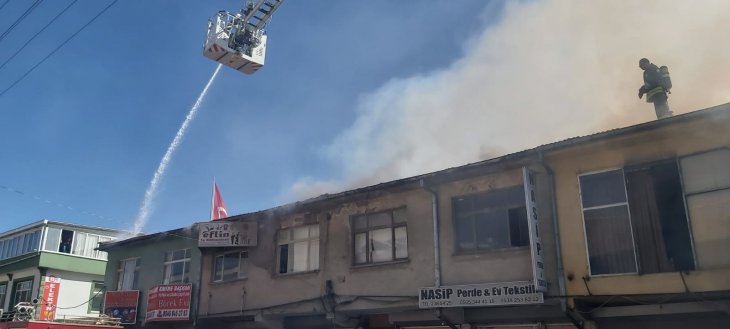 Konya Tekstil Pazarı'nda korkutan yangın