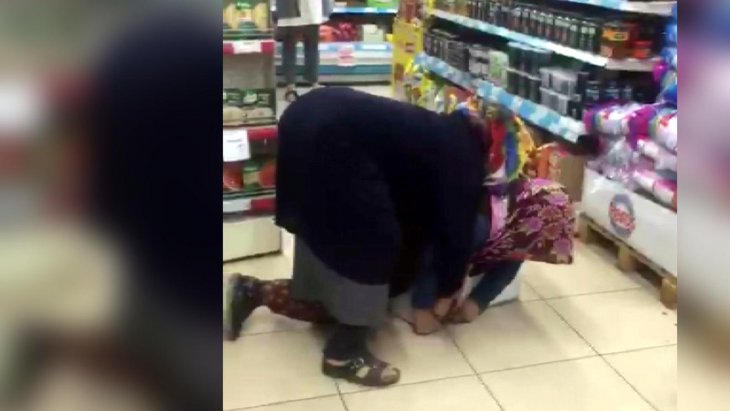 Konya'da pes dedirten kavga! İki kadın düdüklü tencere için böyle kavga etti