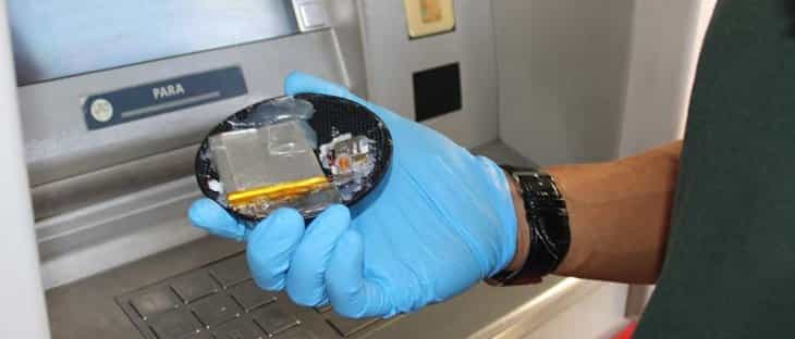 ATM kartı kopyalayanlara 'hayırsever hırsız' operasyonu
