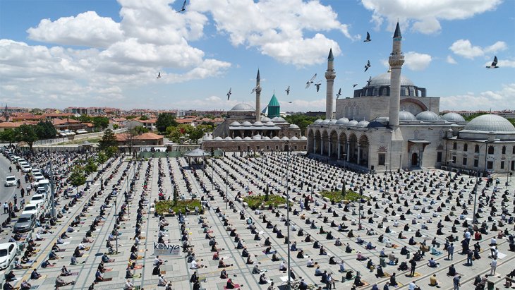 Konya’da toplu bayram yemeği ve toplu bayramlaşmalar yasaklandı