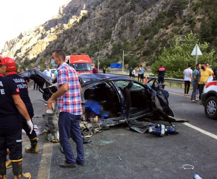 Bayramın ikinci günü feci kaza: 4 ölü, 2 yaralı