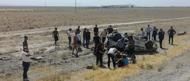 Konya'da otomobil takla attı: 3 yaralı