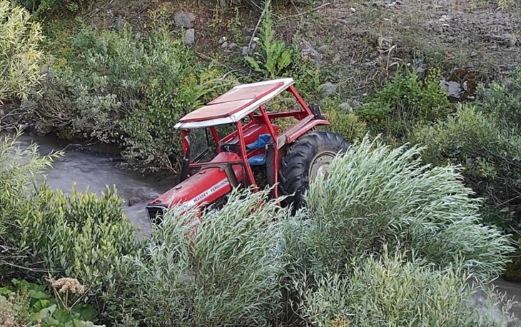 Aynı yerde peş peşe iki traktör kazası: 1 ölü, 1 yaralı