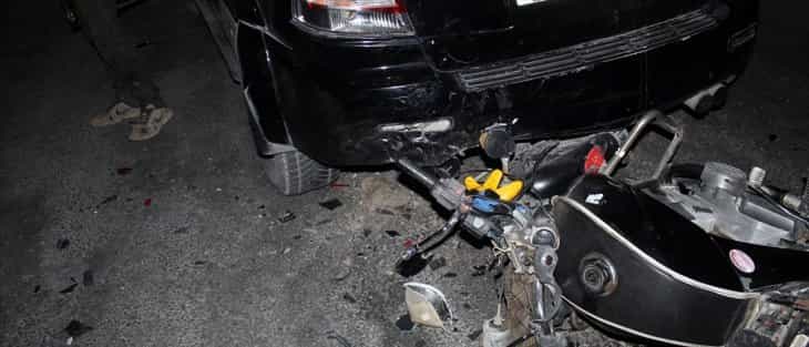 Konya'da motosikletli aile kaza yaptı