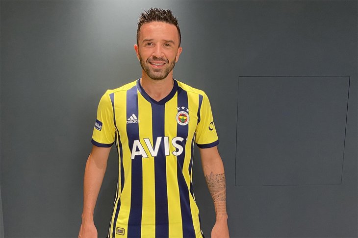 Gökhan Gönül yeniden Fenerbahçe'de