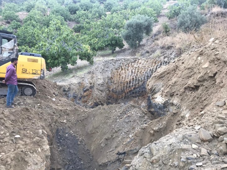 Su kuyusu açarken göçük altında kalıp öldü