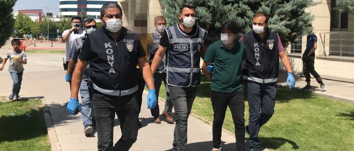 Konya'da kuyumcunun etkisiz hale getirdiği 19 yaşındaki soyguncular adliyeye sevk edildi