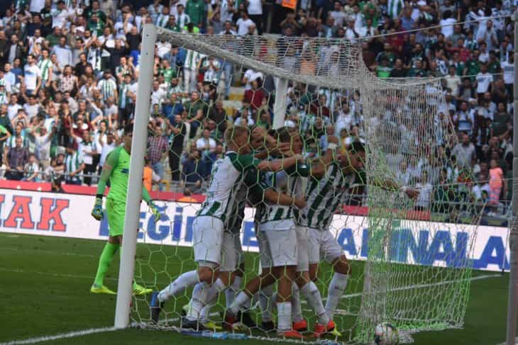 Konyaspor-Kayserispor maçından kareler