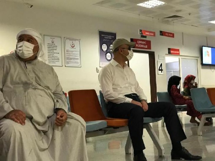 Vaka artışıyla dikkat çeken kentin Valisinden hastanede tebdili kıyafetle koronavirüs denetimi