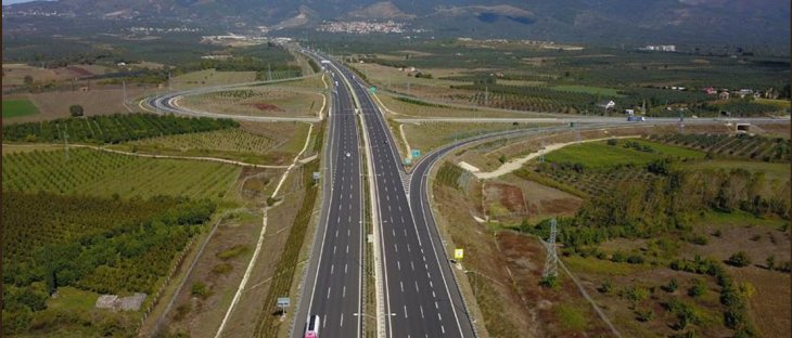 Türkiye'nin bölünmüş yol ağı 27 bin kilometreyi aştı