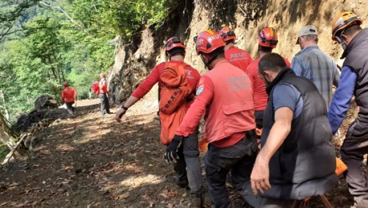Cezaevi firarisi sınırı geçerken donarak öldü, cesedi 8 saatte çıkartıldı