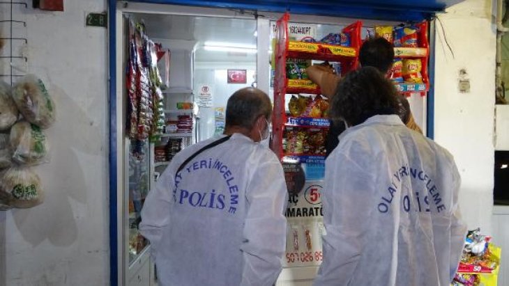 Husumetlisini alışveriş yaptığı markette vurdu