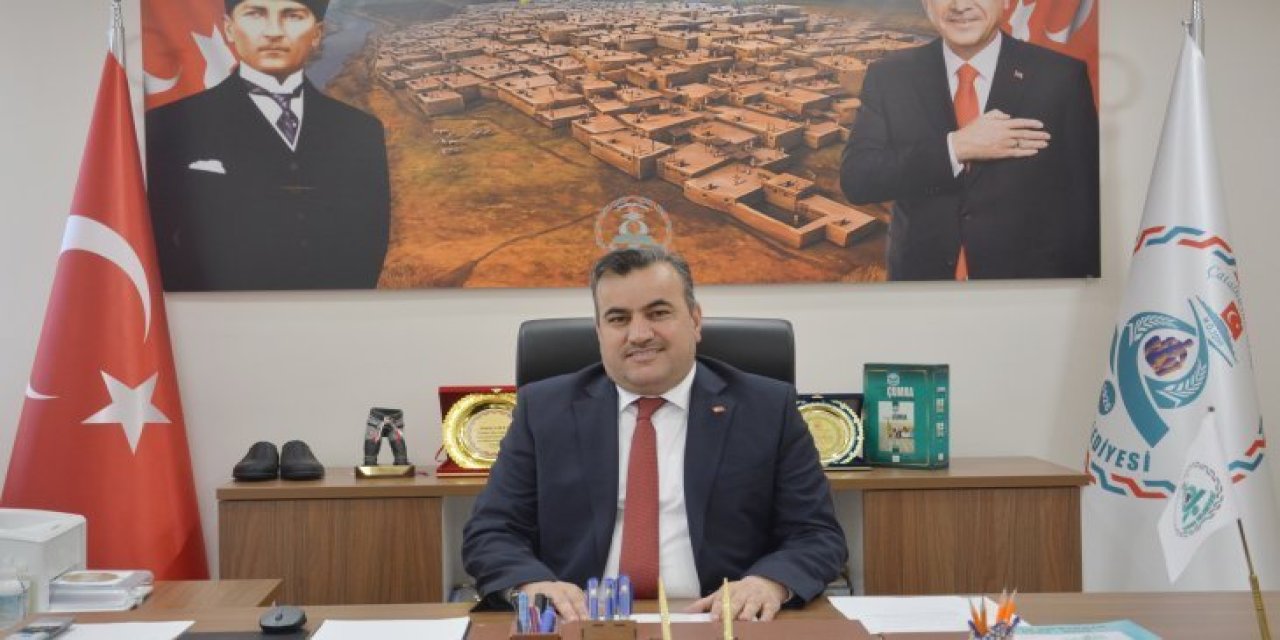 Bakan Koca'dan koronavirüs nedeniyle hayatını kaybeden Belediye Başkanı Oflaz için başsağlığı mesajı