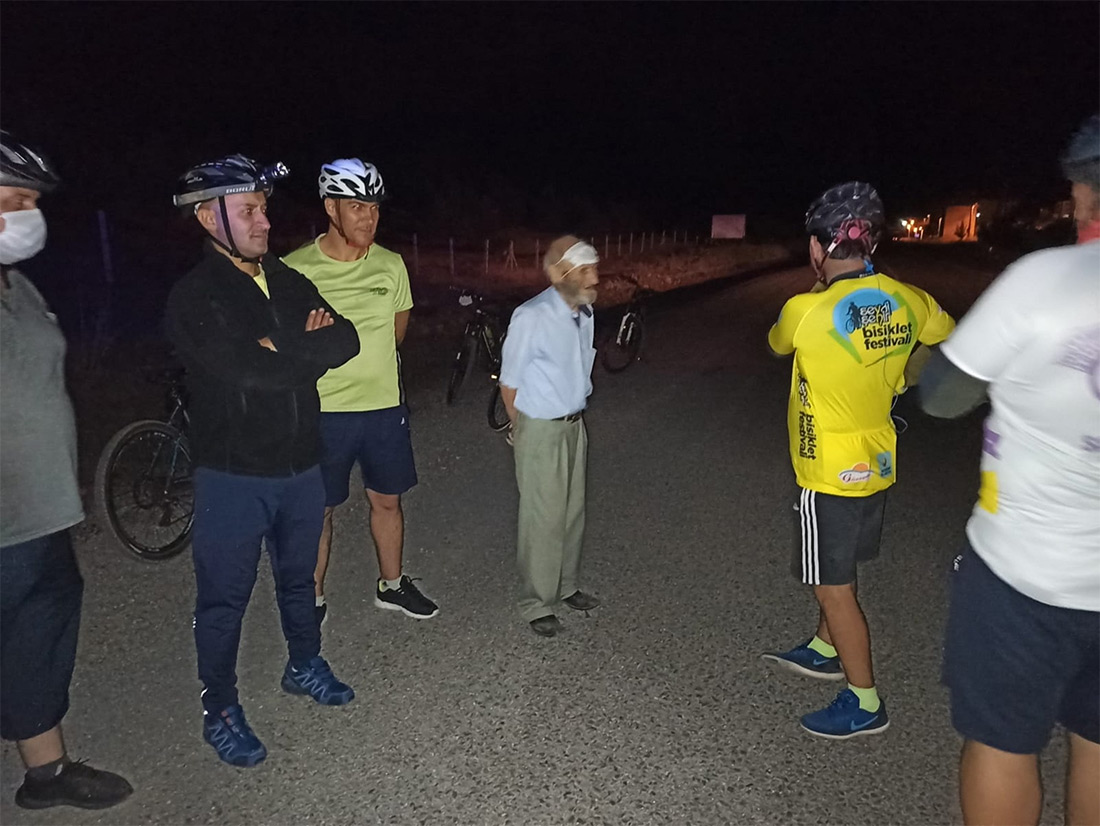 Konya'da kaybolan yaşlı adamı tura çıkan bisikletçiler buldu