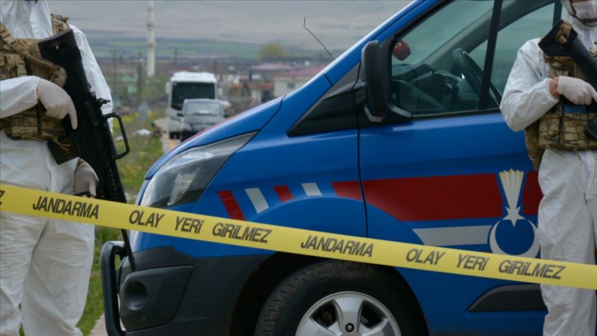 Kovid-19 vakalarının görüldüğü köye giriş ve çıkışlar yasaklandı