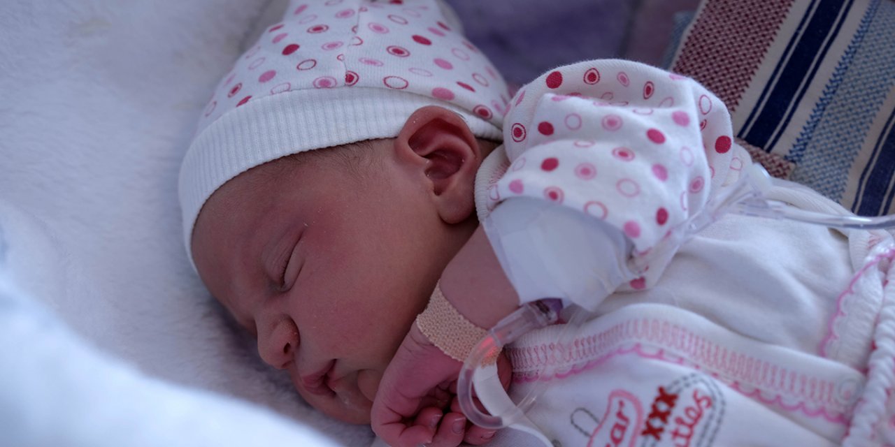 Konya’da 2 günlük bebeği, göbek bağını iple bağlayıp köprü altına terk ettiler