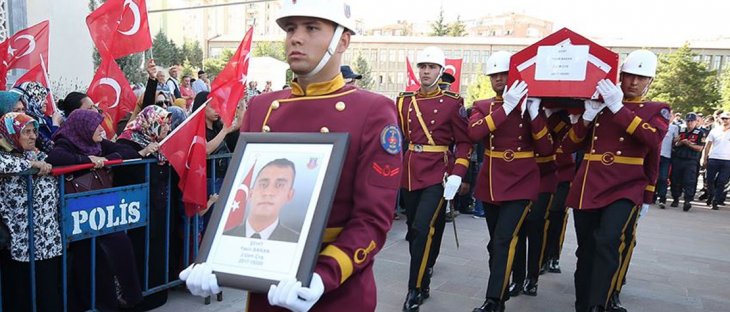 Şehit Uzman Çavuş Baran'ın kanı yerde kalmadı