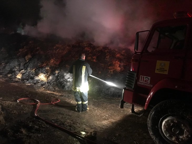 Konya'da çiftlik yangını! 12 bin saman balyası yandı