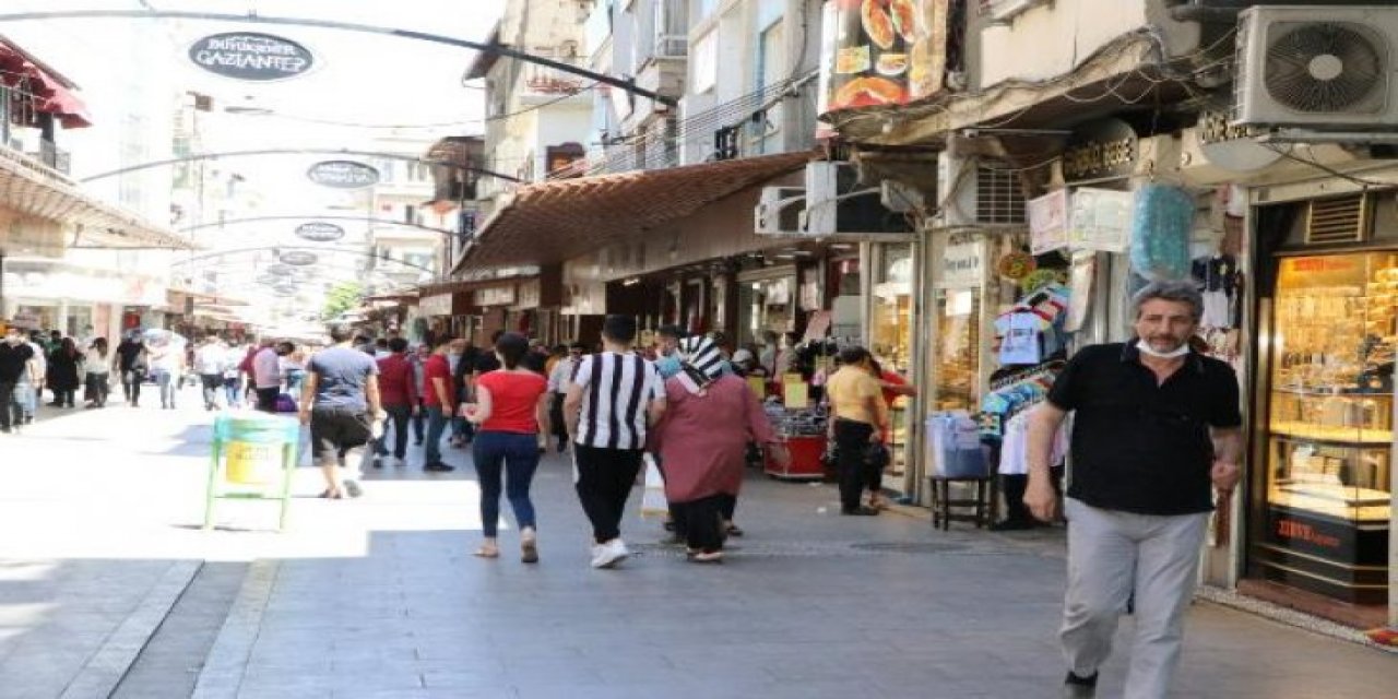 Korona tehdidi artıyor, korunmanın yolu maske, mesafe ve hijyenden geçiyor