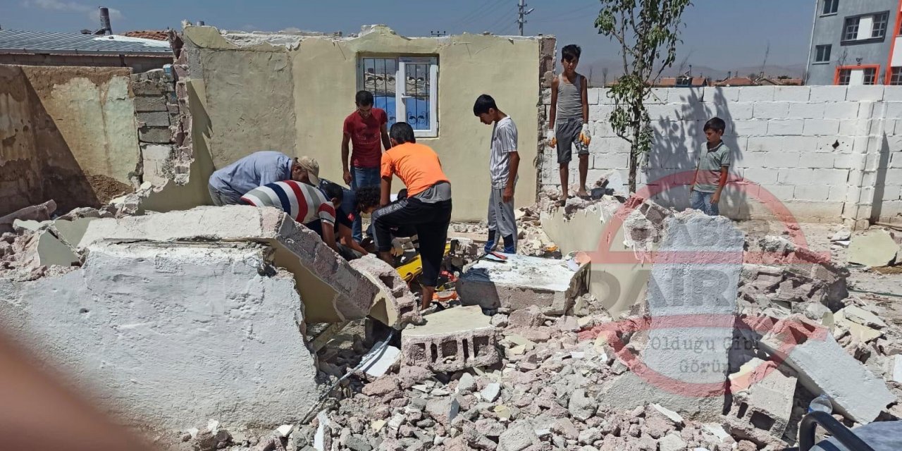 Son dakika: Konya'da evin duvarı göçtü: 3 yaralı