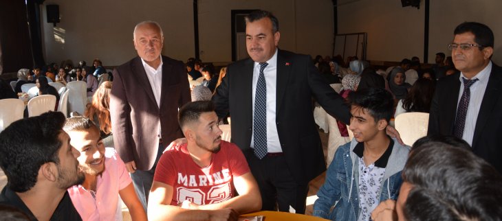 Başkan Oflaz, Çumra’da öğrenim gören üniversite öğrencileriyle buluştu