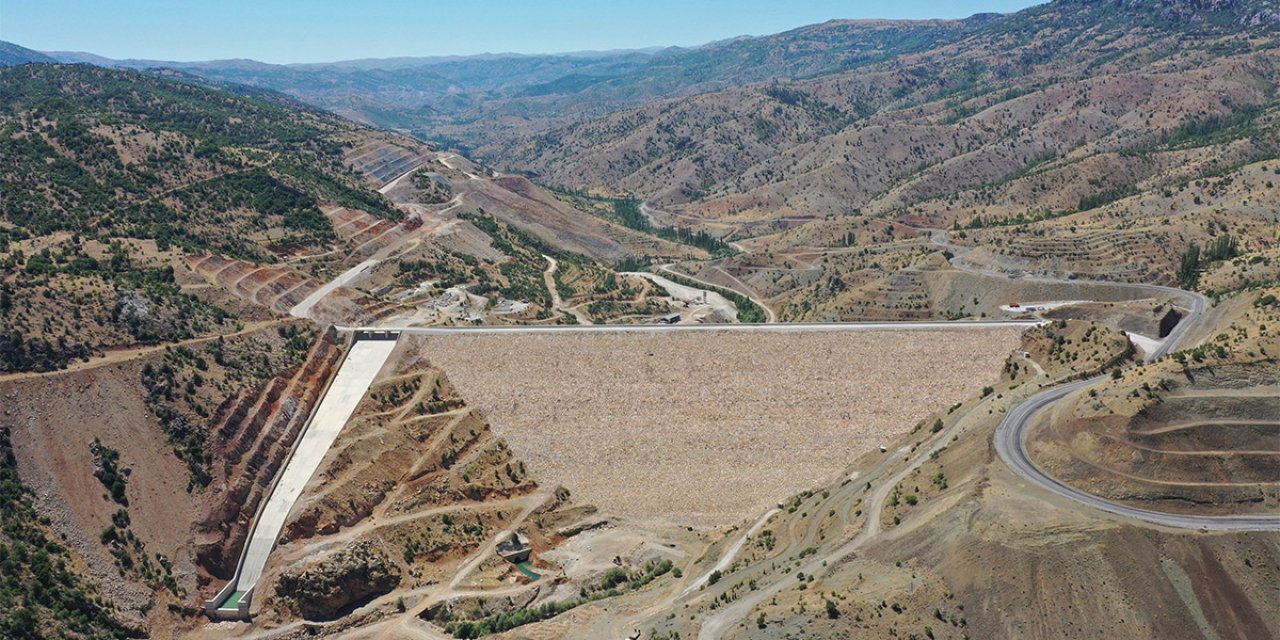 Konya'nın 116 metre yüksekliğindeki barajı su tutmaya başladı