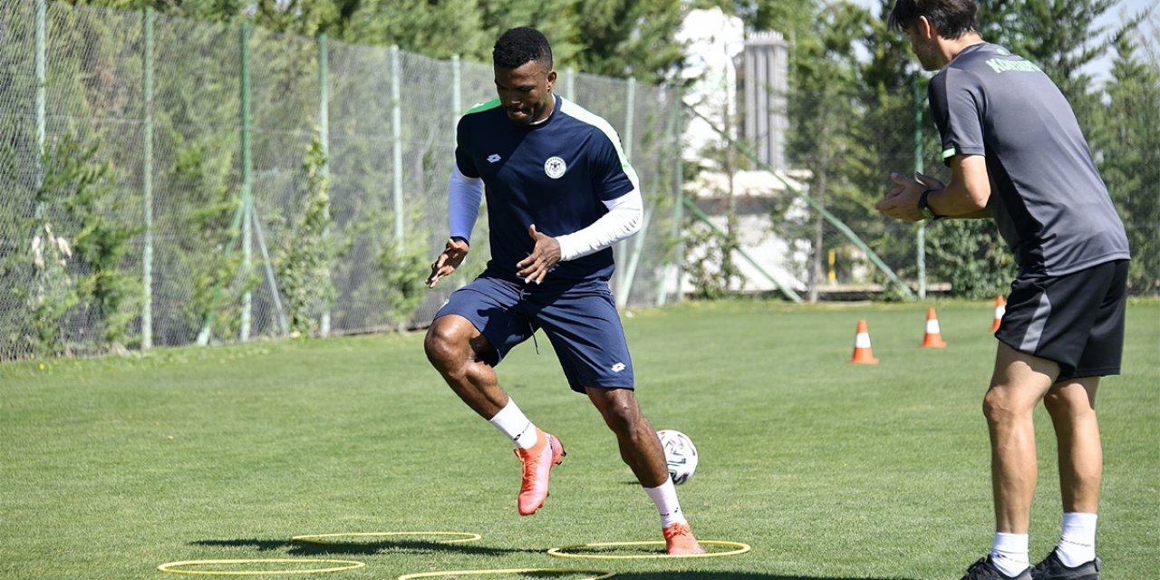 Eduok takımdan ayrı çalışıyor