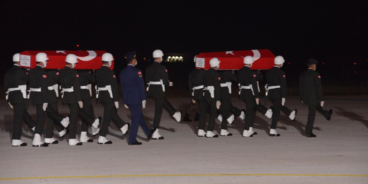 Şehit askerlerimiz için Erzurum'da tören