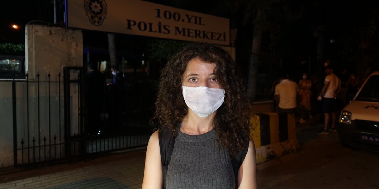 CHP İzmir Gençlik Kolları Kongresi'nde çıkan arbedede gazeteciler gasp edildi