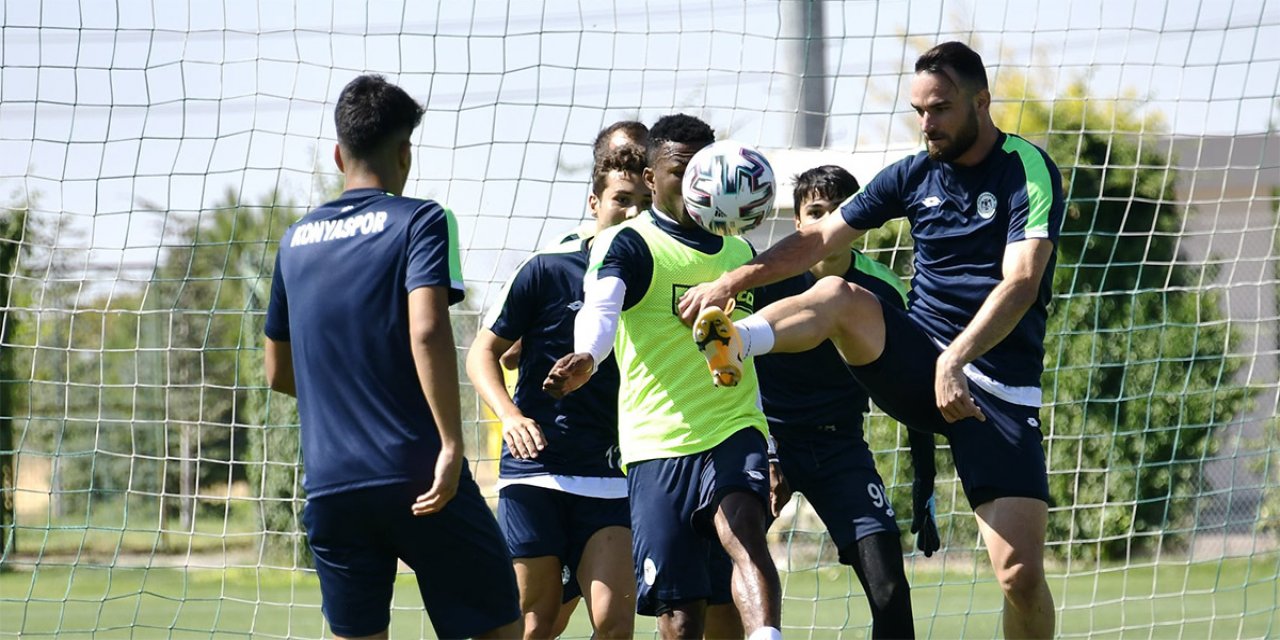 Konyaspor'da milli takımlarına giden futbolcular çalışmaya katılmadı